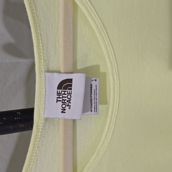 The North Face Women's Short Sleeve Tees - White, Yellow, Green Large 3 Pack - Picture 8 of 16